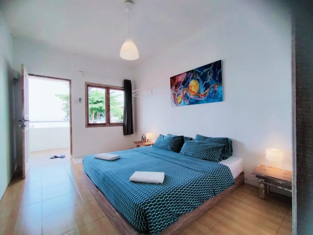 Ten Rooms Teluk Bakau Exteriör bild