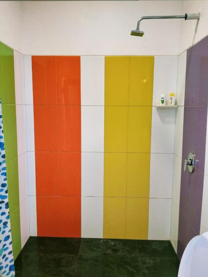 Ten Rooms Teluk Bakau Exteriör bild
